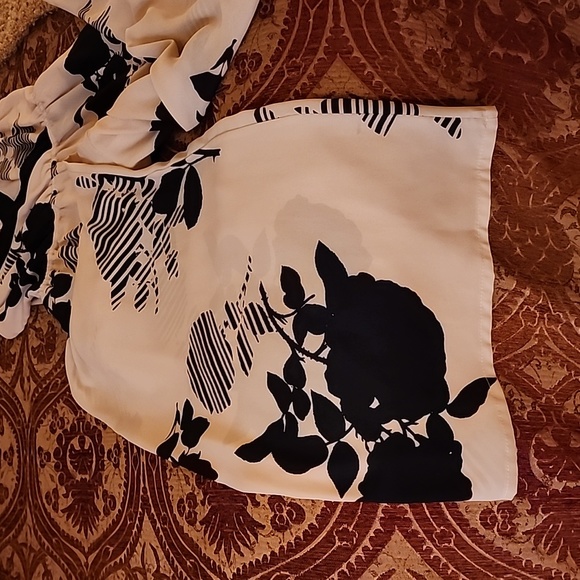 Wide Leg Jumpsuit - Picture 7 of 10